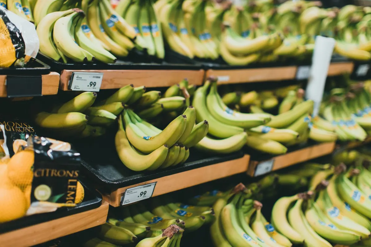 Продукты в Словакии на 30% дороже, чем в 2021-м: почему цены давят даже при низкой инфляции