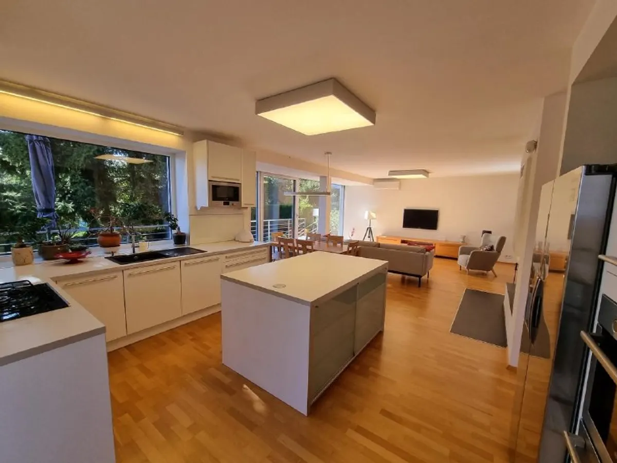 5-комн. квартира, Bratislava-Koliba