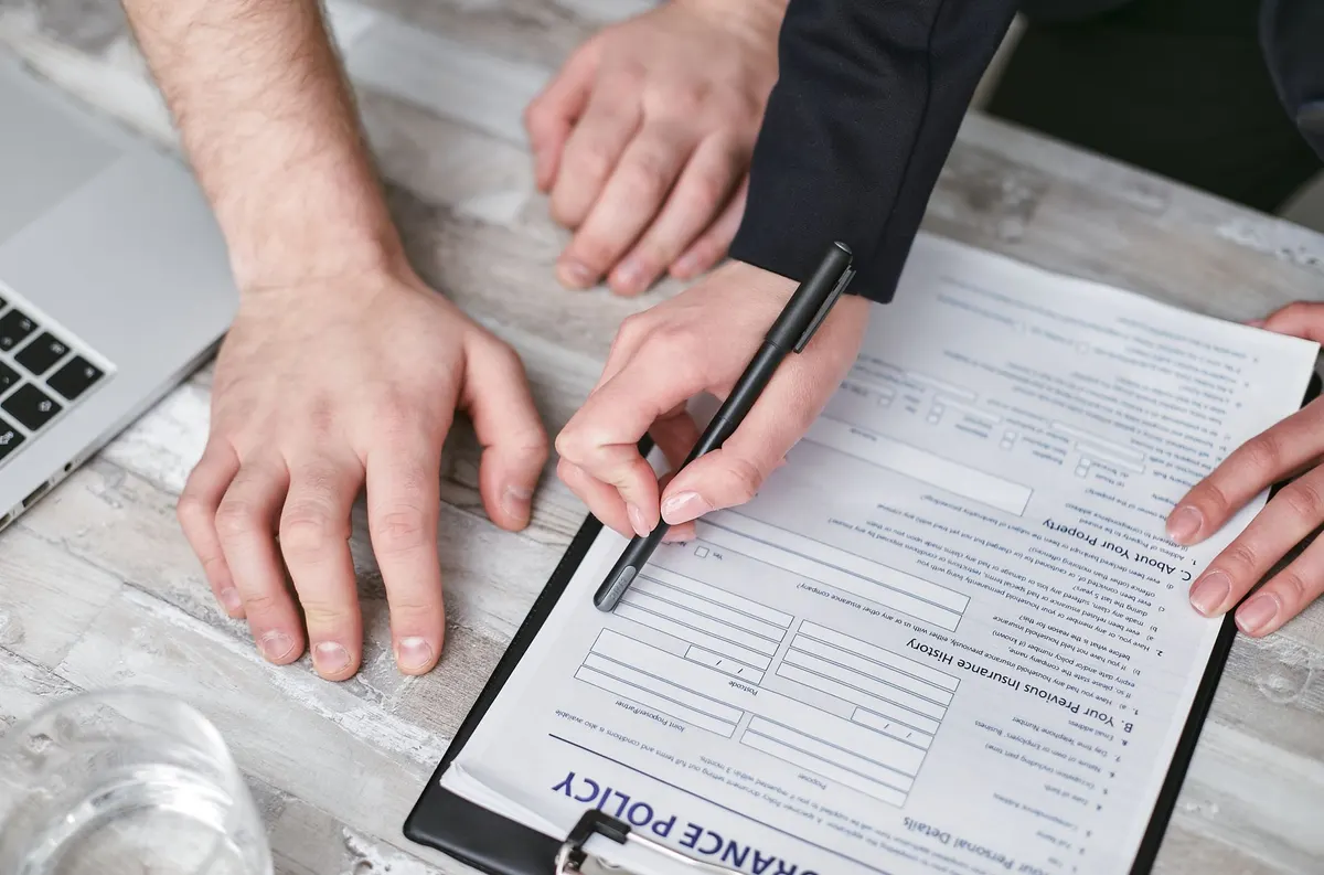Страховка після втрати роботи в Словаччині: «охоронний період» зберігає виплати на лікарняний і декрет