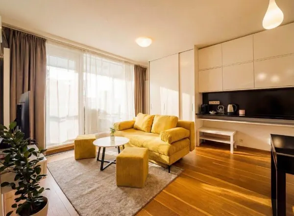 2-комн. квартира, Bratislava Nivy, Panorama City