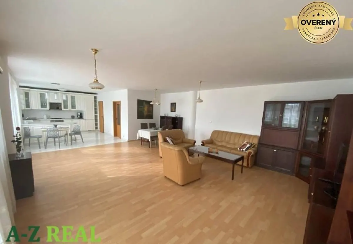 3-комн. квартира, Старое Место, площадь Мартина Бенку
