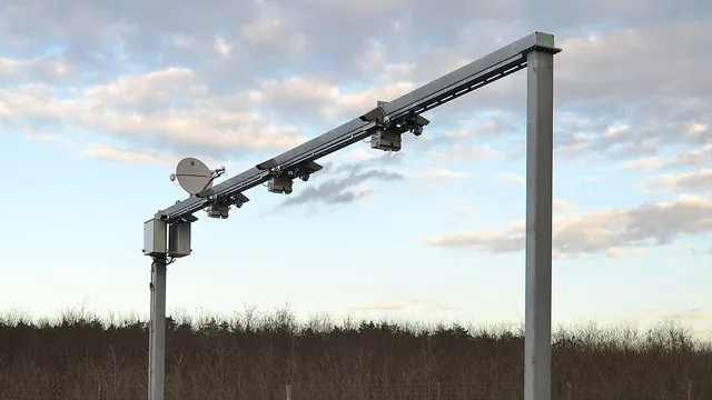 E-známka 2026: камери звіряють номери, штраф до 500 €