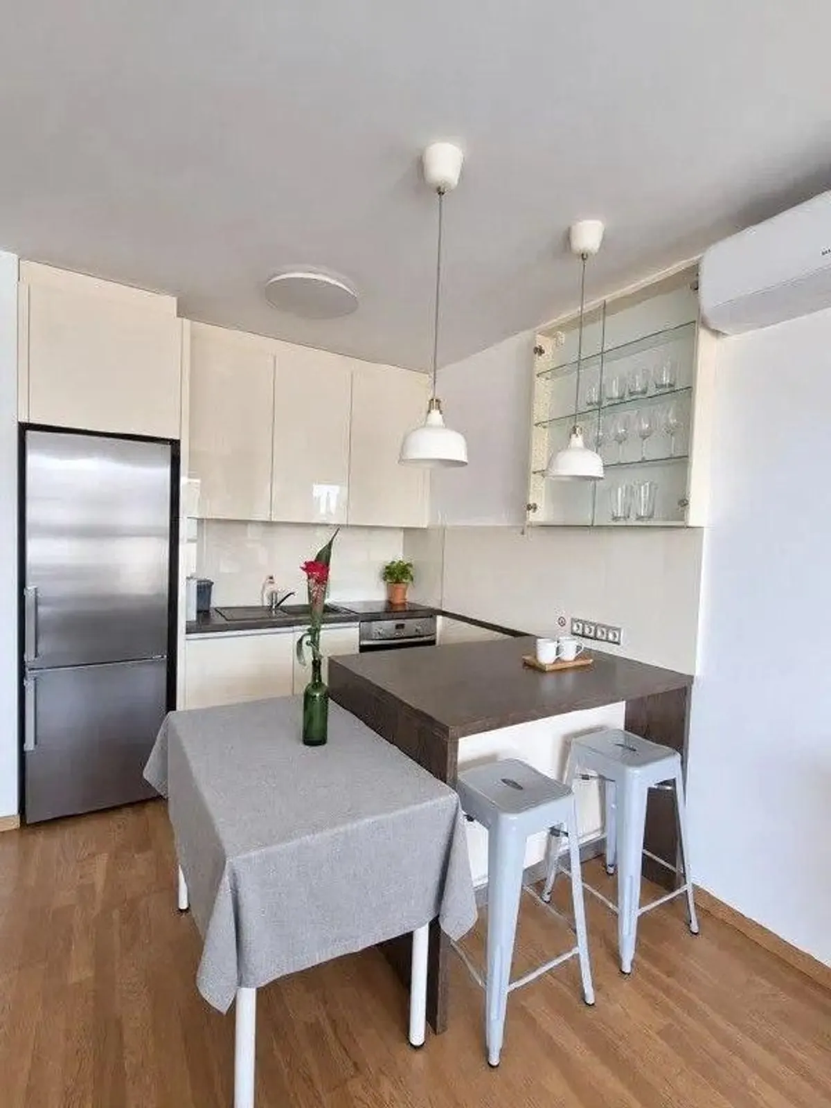1-комн. квартира с балконом, Staré Mesto, Bratislava