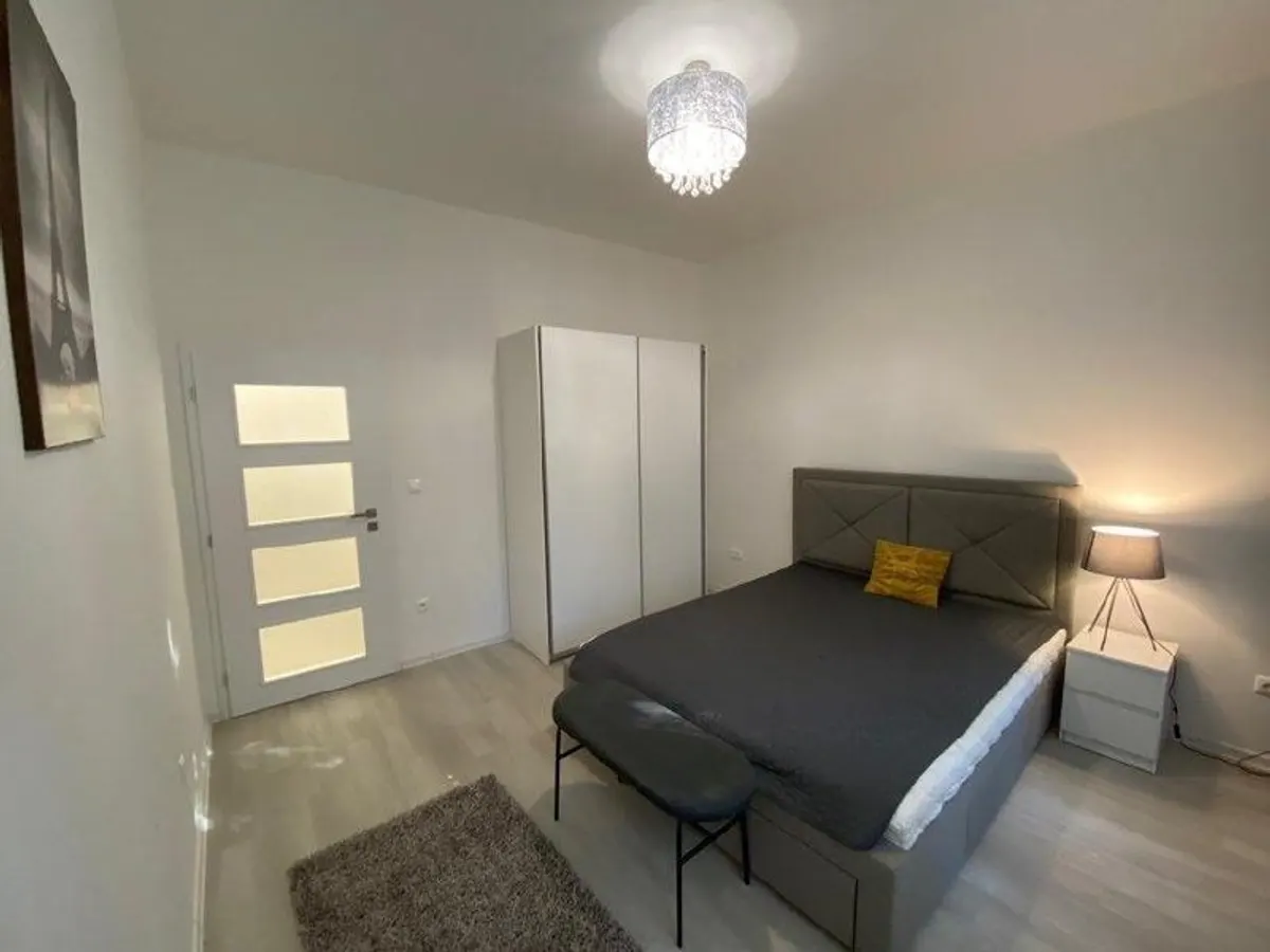 3-комн. квартира, Hviezdoslavovo námestie, Старе Место