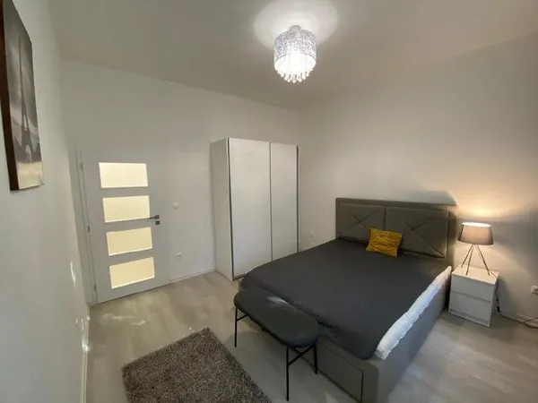 3-комн. квартира, Hviezdoslavovo námestie, Старе Место