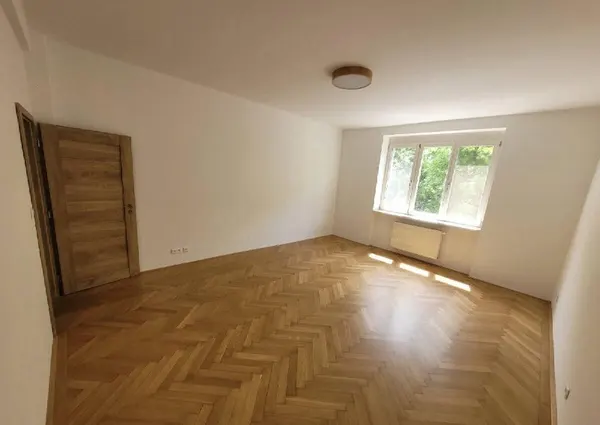 3-комн. квартира в центре, Staré Mesto