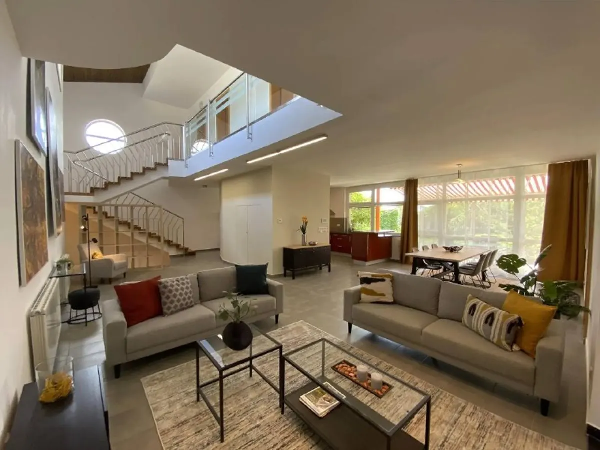 6-комн. дом, Bratislava, Koliba, 270 м²