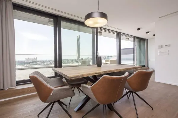 3-комн. квартира, Staré Mesto, Vila Slavín