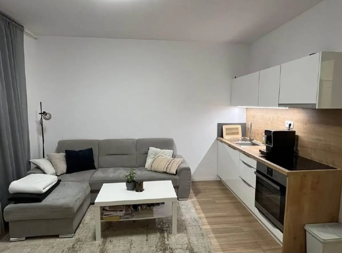 2-комн. квартира, Петржалка, Rovniankova