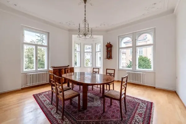 5-комн. квартира, Staré Mesto, Moyzesova