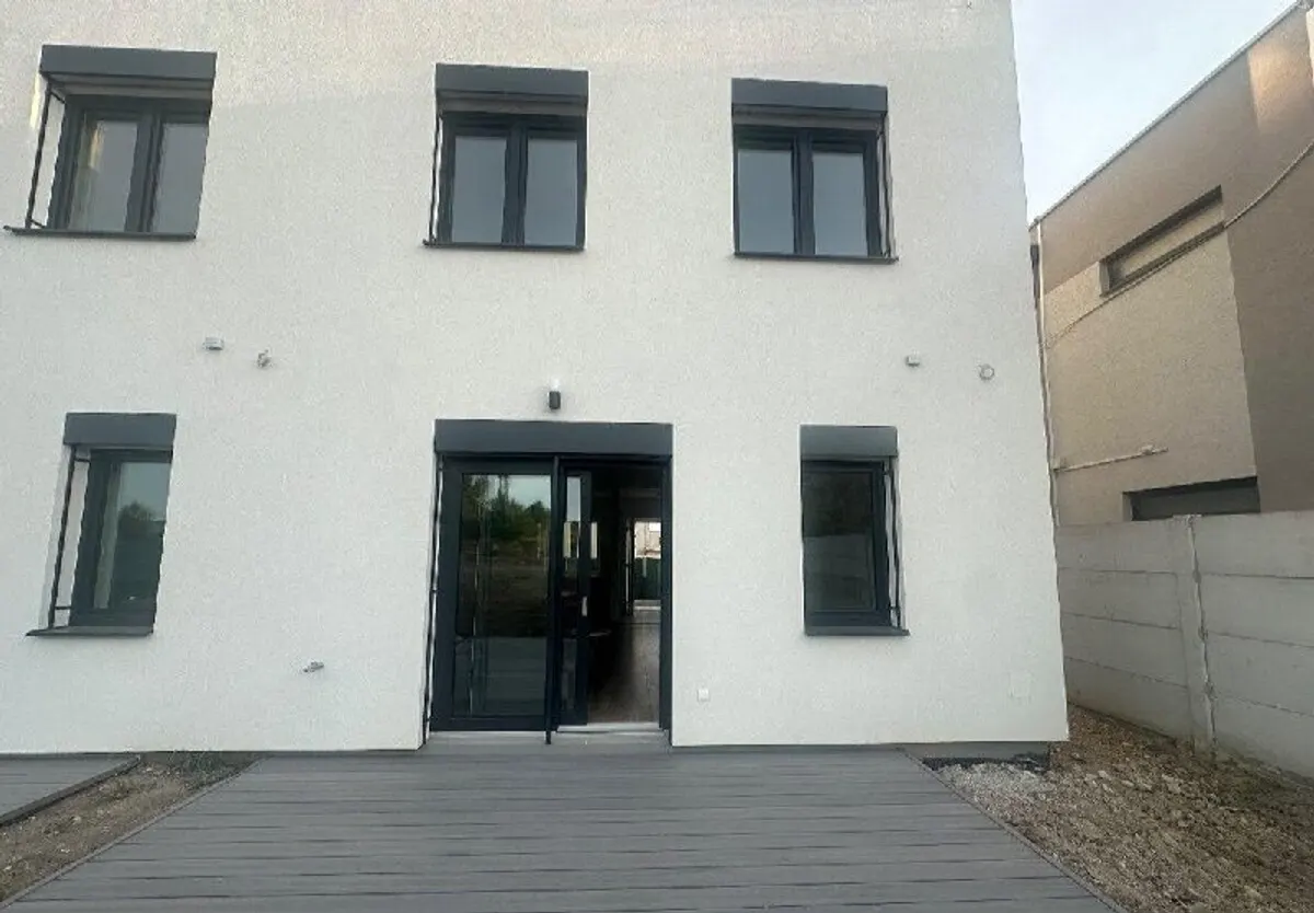 4-комн. дом, Stupava, 90 м²
