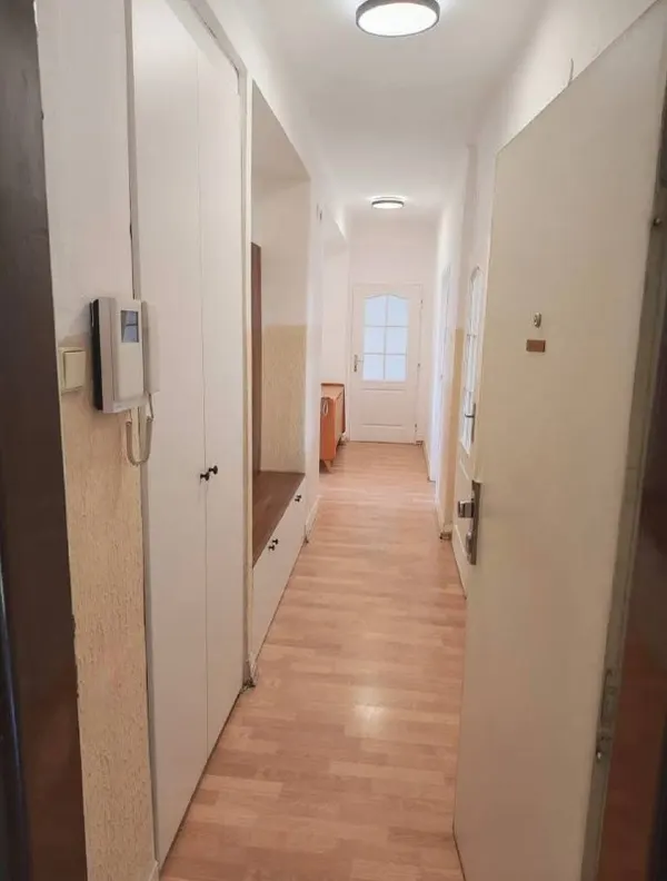 3-комн. квартира в Ružinov, Ostredky