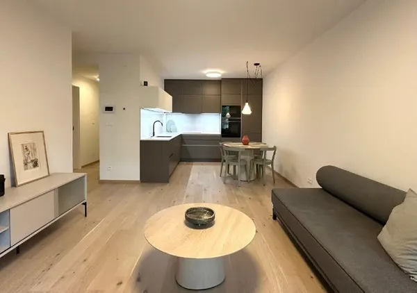 2-комн. квартира, Košická, Staré Mesto, Bratislava