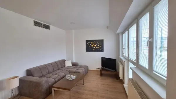 2-комн. квартира с террасой, Staré Mesto, центр