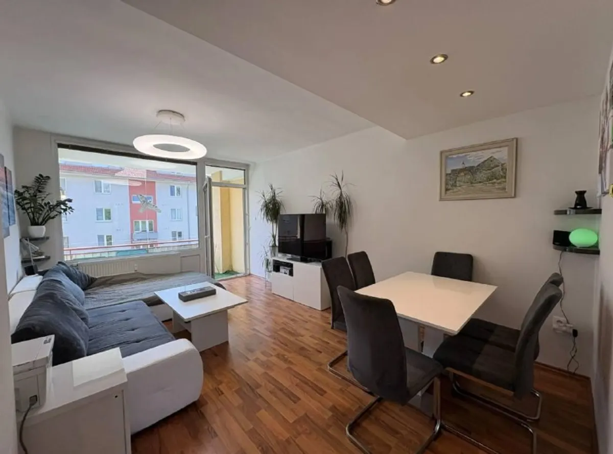 3-комн. квартира, 72 м², Nové mesto