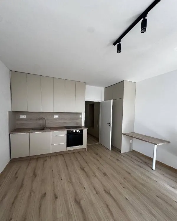 Студия 30 м², Devínska Nová Ves, Bratislava