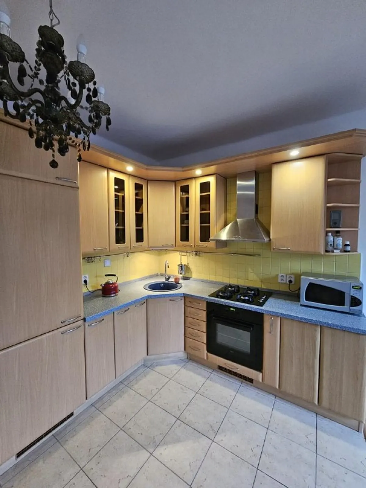 2-комн. квартира, Ружинов, Mojmirova
