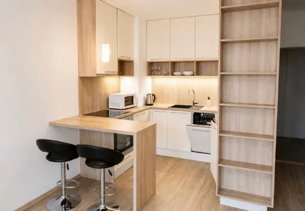 2-комн. квартира с балконом, Bratislava Nivy