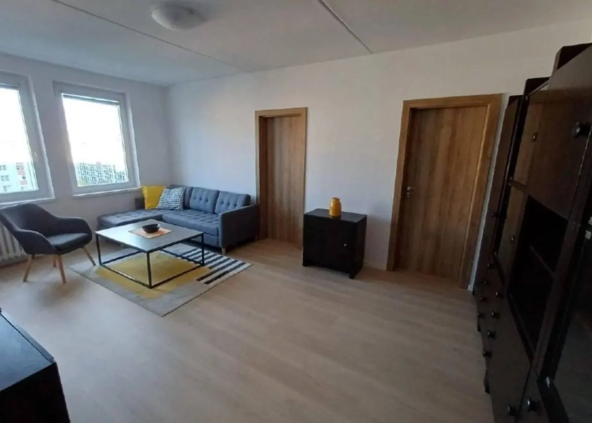 3-комн. квартира, 62 м², Nové Mesto