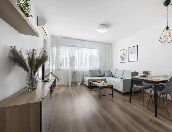 2-комн. квартира в Fuxova Residences, Петржалка