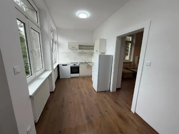 2-комн. квартира в семейном доме, Nové Mesto, Bratislava