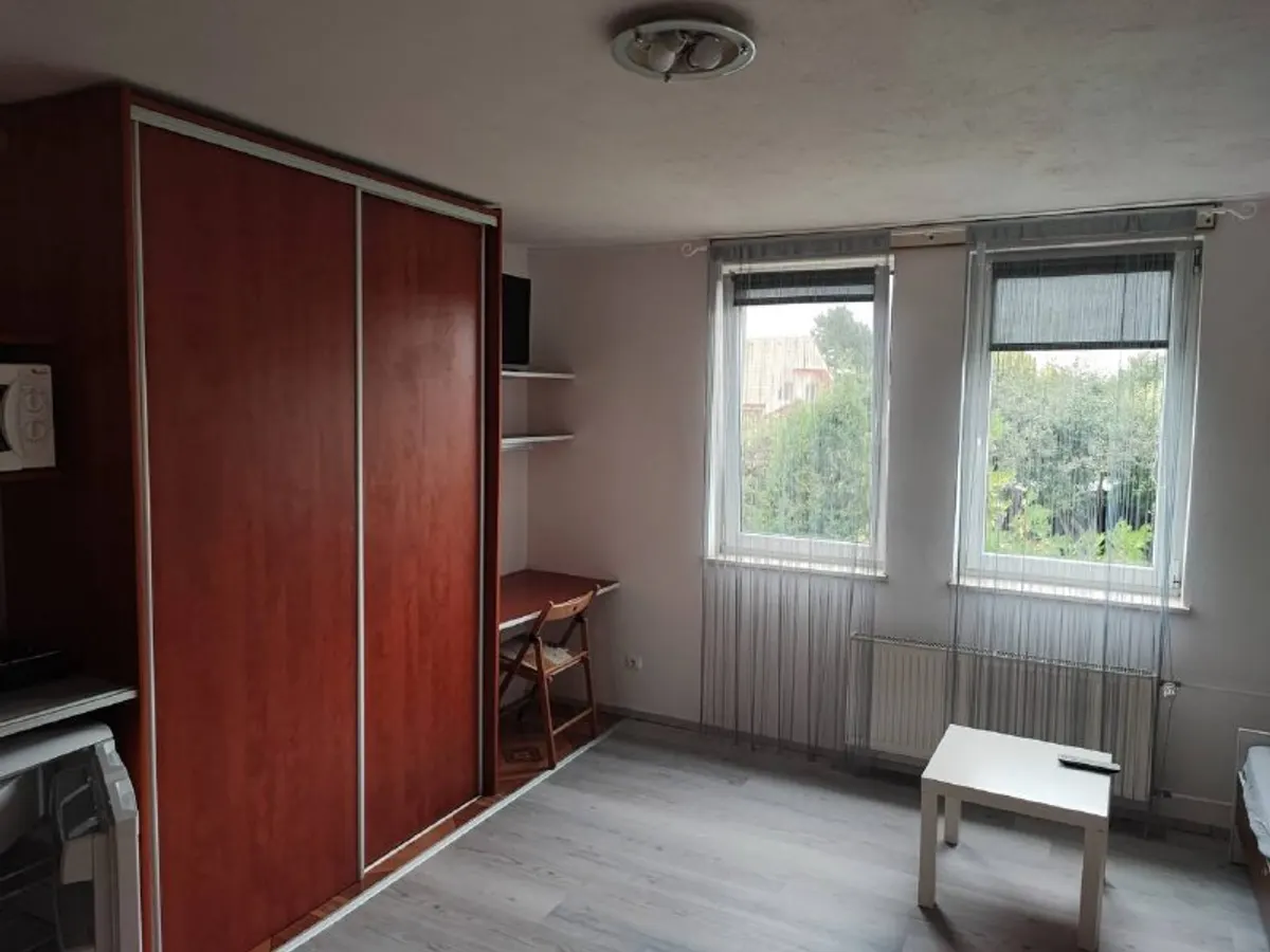 Студия, Mostná (Vrakuňa), Bratislava II