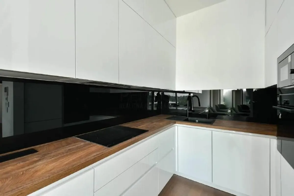 3-комн. квартира, Eurovea, Staré Mesto, Bratislava