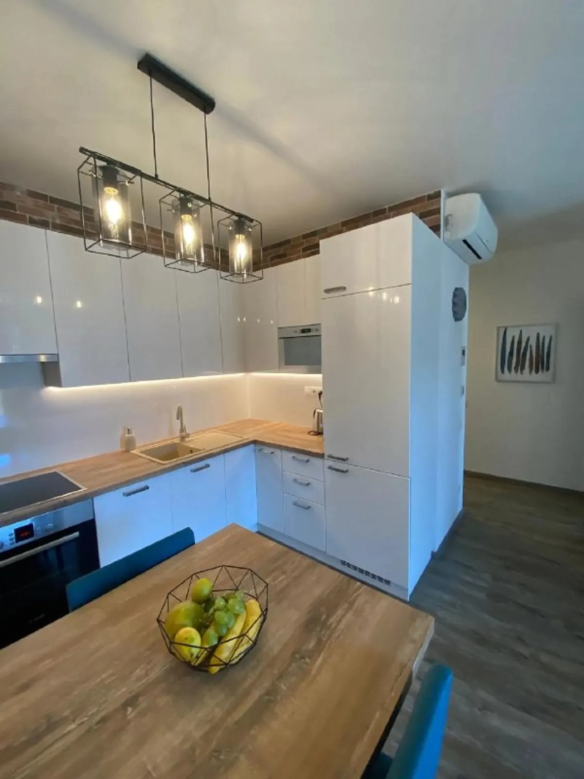 2-комн. квартира с балконом, Pri Mýte, Nové Mesto