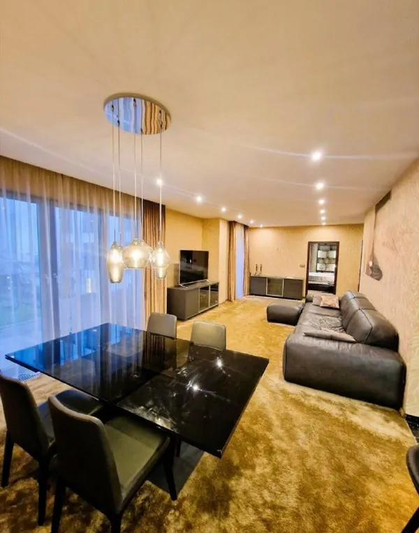 2-комн. квартира, 90 м², Staré Mesto, Eurovea Residence