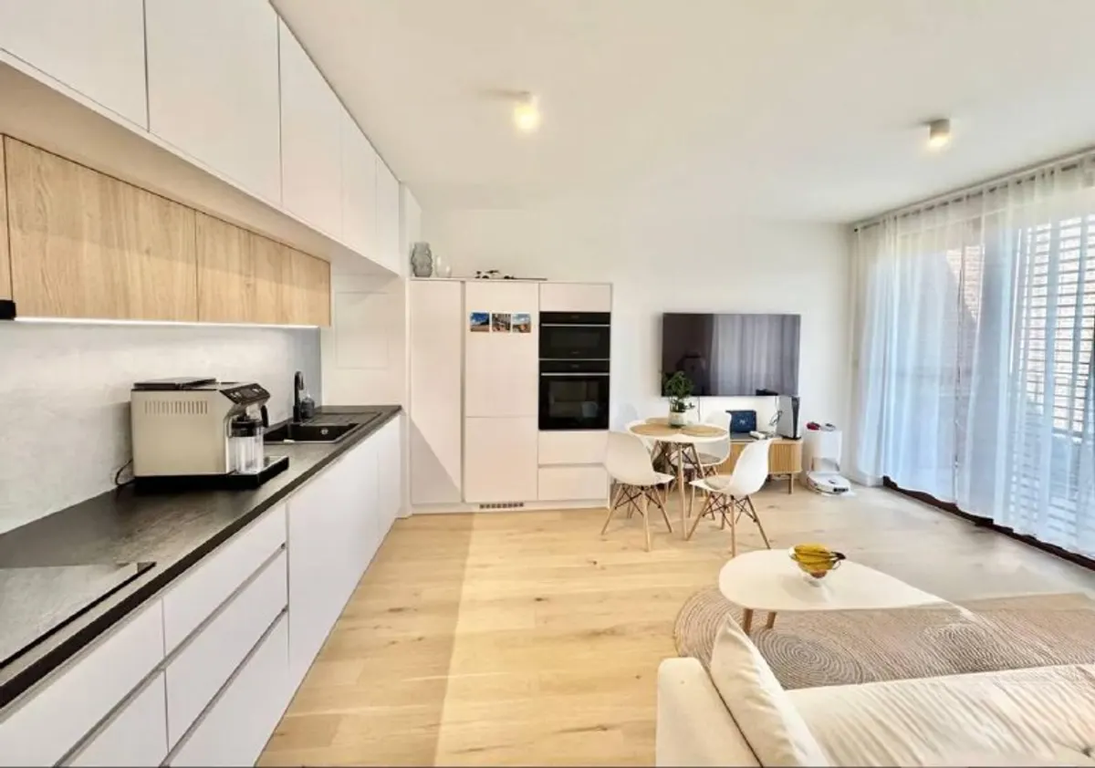 2-комн. квартира, 55 м², Ружинов, ZWIRN