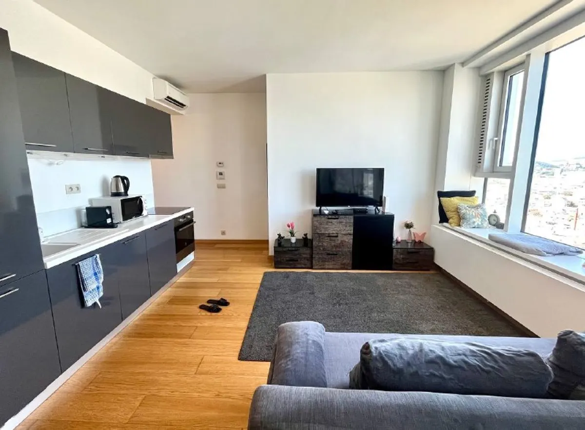 Студия 42 м² на 25 этаже, Panorama City, Staré Mesto