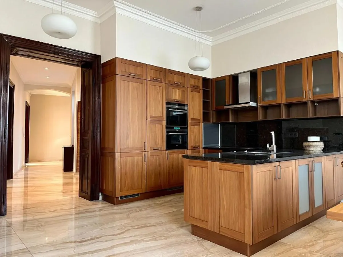 3-комн. квартира, дипломатический квартал, Братислава