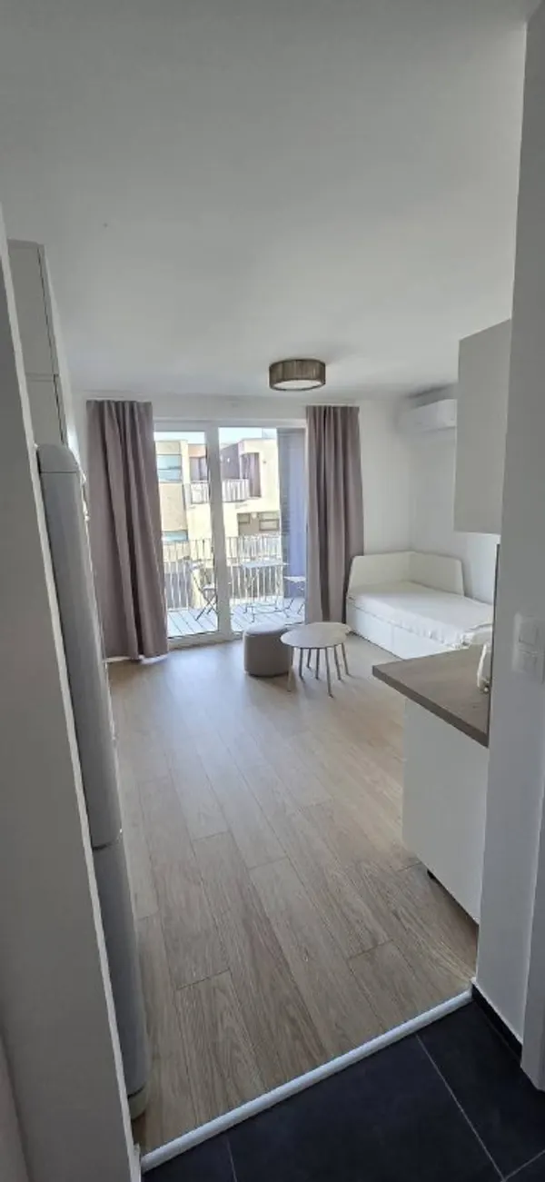 1-комн. квартира с бассейном, Podunajské Biskupice, Bratislava
