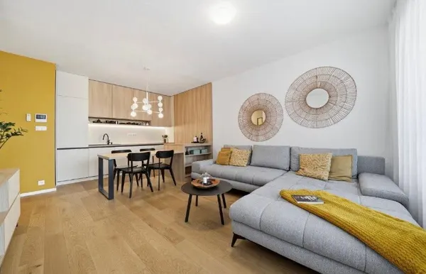 2-комн. квартира с лоджией, Bratislava Nivy