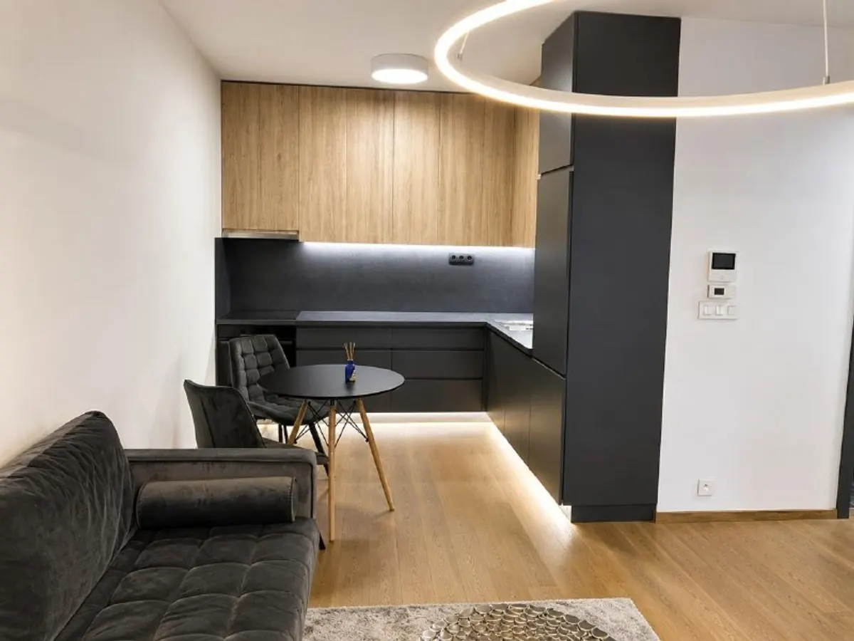 2-комн. квартира, Братислава, Staré Mesto, EUROVEA TOWER