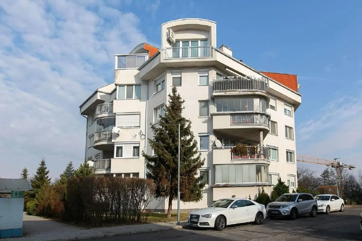 4-комн. квартира, Staré Mesto, панорамный вид