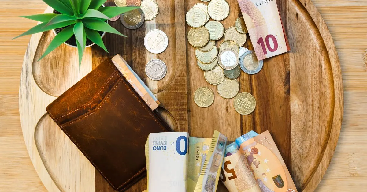 Середня зарплата у Словаччині сягнула 1611 € на початку 2026