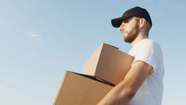 З 1 липня посилки з Temu, Shein і AliExpress подорожчали: мито 3 € за вид товару