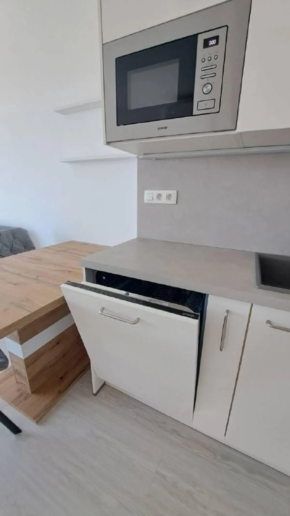 2-комн. квартира, Slovenský Grob, Malý Raj