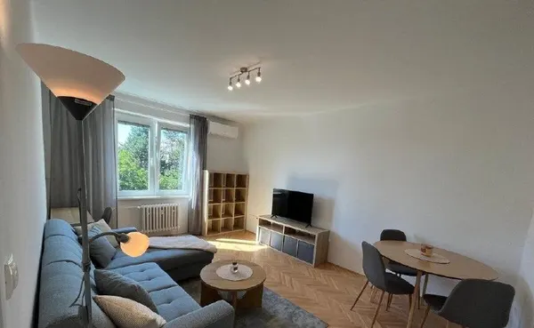 2-комн. квартира с балконом, Ružinov, Bratislava