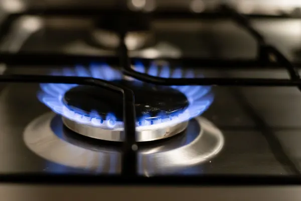 Газ в Европе — почти 100 €/MWh: цены выросли втрое за год и почему ваши счета за отопление могут взлететь этой зимой