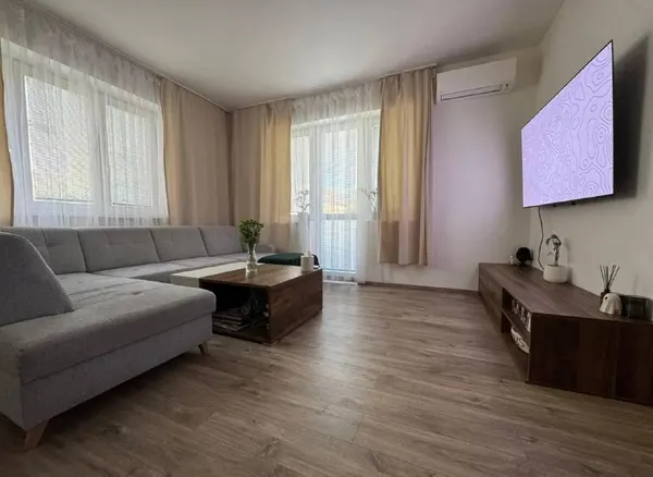 2-комн. квартира, Staré Mesto, с балконом