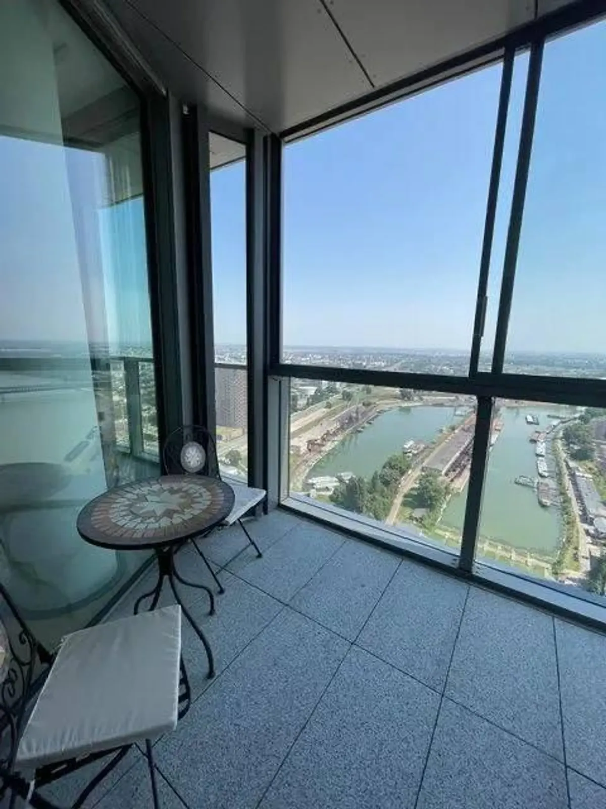 4-комн. квартира премиум, Eurovea Tower, Staré Mesto