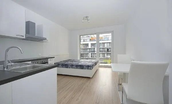 Студия с балконом, Bratislava, Petržalka, ЖК Slnečnice