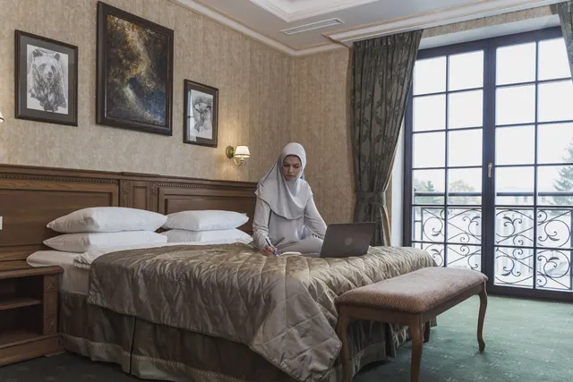 10 тисяч готелів судяться з Booking.com за мільярди: як українські орендодавці можуть приєднатися