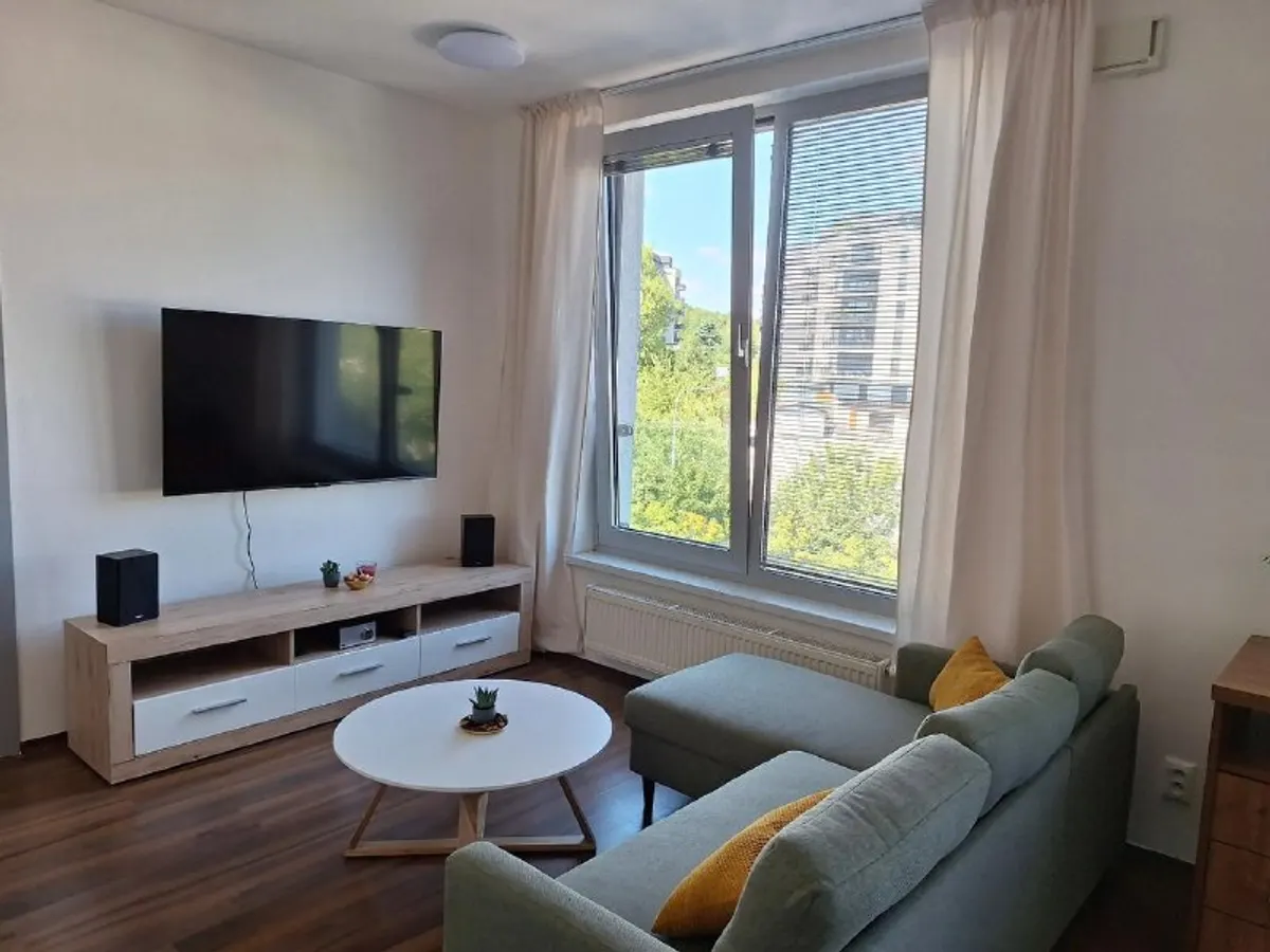 2-комн. квартира, Mlynská dolina, Bratislava