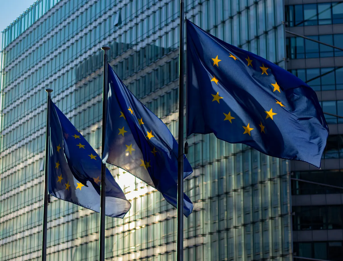 Міграційний пакт ЄС набув чинності 12 червня: українців із dočasné útočisko він не стосується